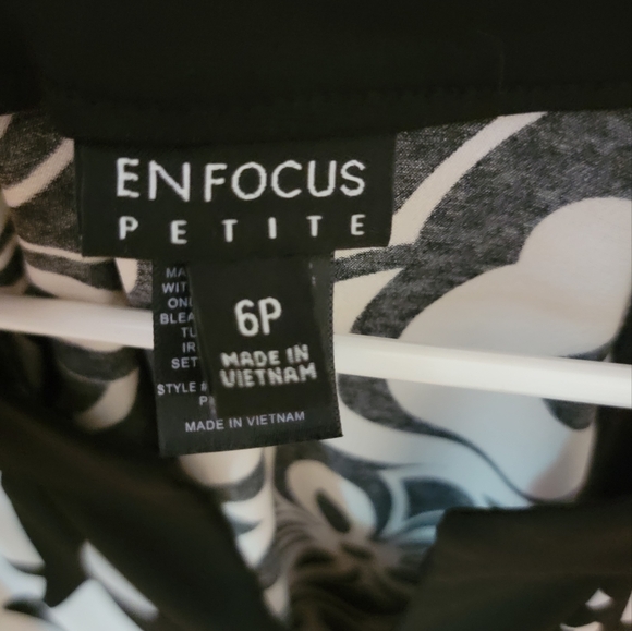 Black and White Enfocus Dress - Picture 2 of 4